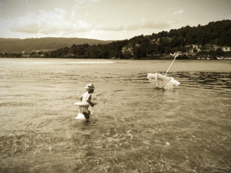 Fugarind umbrela luata de vant:-)