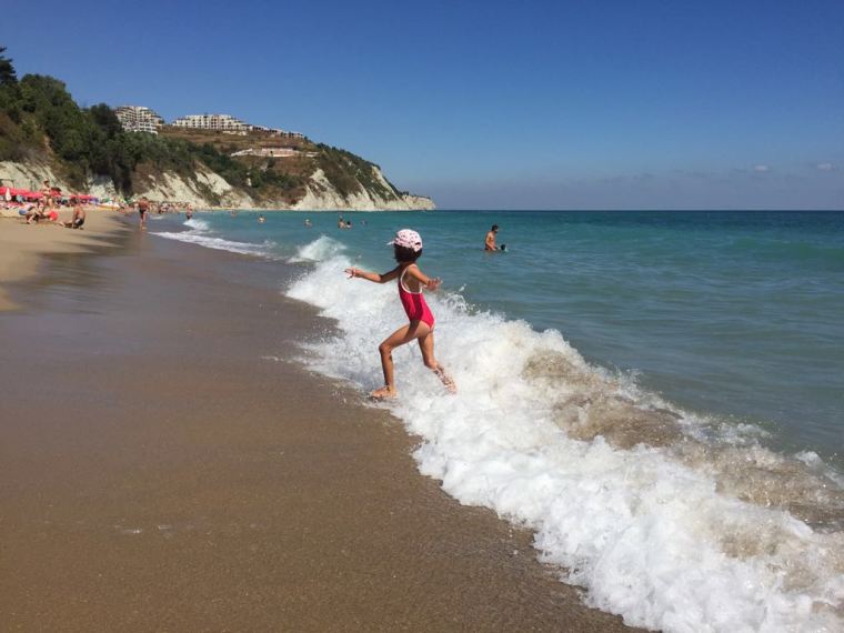 06d6db76-0e6b-4c76-8443-a389f48e70ce