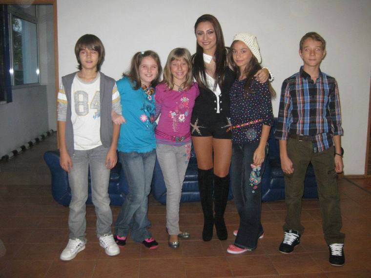 14101811_1157443000983930_19770833_n